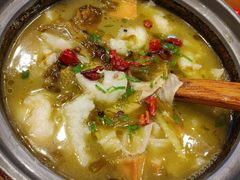 -周鱼小馆石锅酸菜鱼(活力汇店)