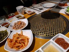 -唯成•韩国炭火烤肉 유성고기