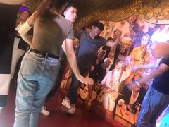 -维吾尔餐厅(宜山路店)