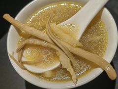 -桥边小楼·手工云南菜·古城观景小楼