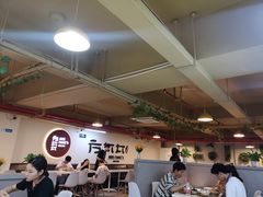 -珀莱雅总部大楼
