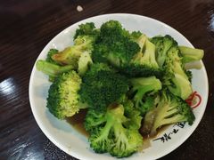 白灼西兰花-赤酱红油(家乐福店)