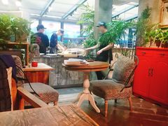 -HIGH FIVE哈福手工汉堡(桂林路店)