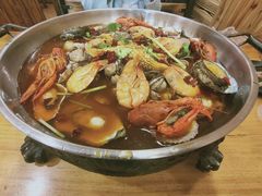 -老东镇啤酒屋海鲜加工·蒸汽海鲜·海鲜烧烤(台东店)