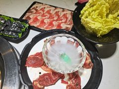 极品雪花肥牛-蛙太牛牛肉海鲜自助火锅(台江万达店)