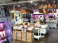 -Eataly