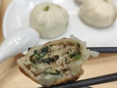 -李与白包子铺(桐梓林店)