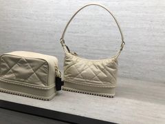 -Charles & Keith(大运河购物中心店)