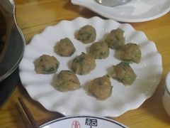 -何氏串串香火锅(翠亨店)