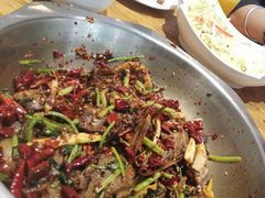 爆辣干锅鸭头-安诚居干锅鸭头(八角店)