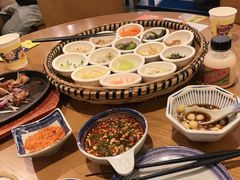 -包整·丝娃娃(一览甲秀楼风景店)