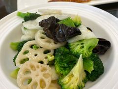 荷塘小炒-鸿运楼烤鸭店(天桥店)