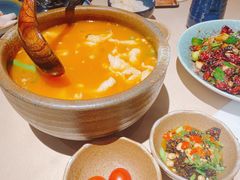 苗家酸汤鱼-山石榴·贵州菜(丰盛里店)