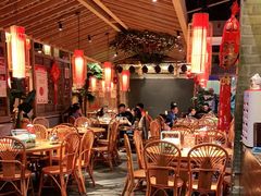 大堂-野山舂·贵州现舂酸汤火锅(鸿通城店)