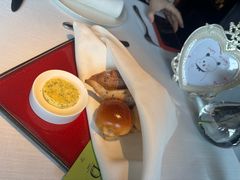 -弦月窗LUNETTE BY AMANDA(复兴路店)