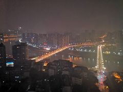 -全季酒店(重庆李子坝牛角沱地铁站店)