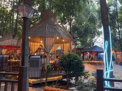 -二荆条·蜀鲜汇城市森林火锅