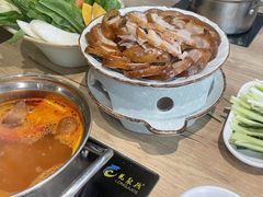 -龙聚德北京烤鸭(沙坪坝华宇A馆店)