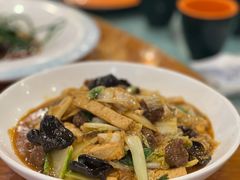 -乡村馕坑肉·烧烤·新疆菜·本地人更爱吃(阿勒泰首店)