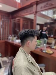 -尼特斯男士发型馆