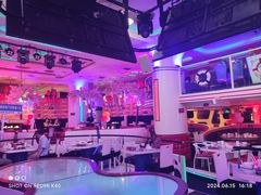 -巴特餐饮6加1音乐餐吧·新疆菜