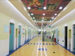 -LILY英语思维馆(玉泉路店)