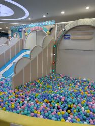 -月儿湾儿童游泳成长中心