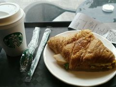 -星巴克(西藏路店)