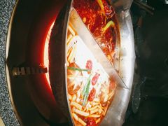 -湊湊火锅·茶憩(郑州绿地新都会店)