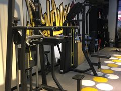 -Freedom Fitness私教健身俱乐部(徐虹北路店)