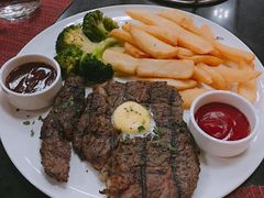 -WOLFGANG PUCK KITCHEN & BAR(迪士尼小镇店)
