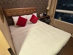 -香港华美达海景酒店