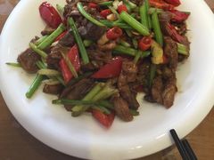 -邱芳粉店(迎宾大道旗舰店)