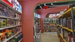 -卡通派潮品玩具折扣仓(青岛新城吾悦广场店)