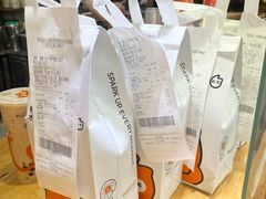 -CoCo都可(八达商城店)