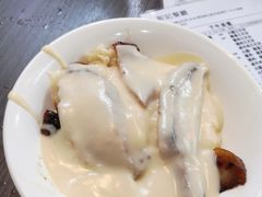 猪颈肉芝士捞公仔面-新记餐厅(香槟大厦店)