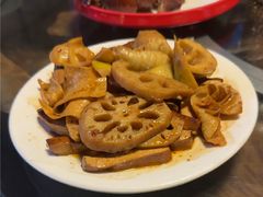 -老鼎万春卤菜(五代传承创始老店)