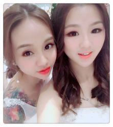 -现代经典婚纱摄影