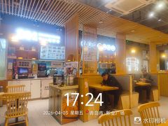 -万和春排骨砂锅米饭(新业广场店)