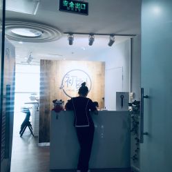 -摩睫+皮肤管理·科学美容中心