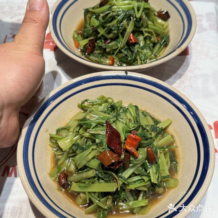 这家老板从2006年就开始做鸭了