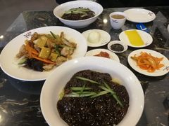 -桃园中华料理炸酱面(燕儿岛路店)