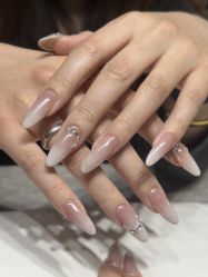 -艾珂·美甲美睫