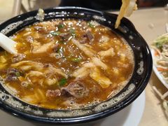 -闫家驴肉老店(华电一校店)