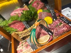 -山川小町·极番烧肉(新地假日广场店)