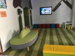 -雅悦齿科(顾村公园店)