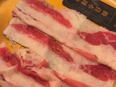-牛YO寿喜烧·铁板烧和牛火锅自助(市府恒隆店)