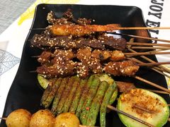 -乔岩保应烧烤店