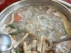 -老石黑山羊毛驴肉火锅(金凯广场店)