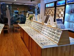-MiRi眼镜·蔡司·星趣控·尼康控优点视觉合作店(南京东路店)